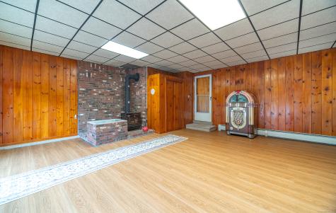 28 Cemetery Road Willington CT 06279