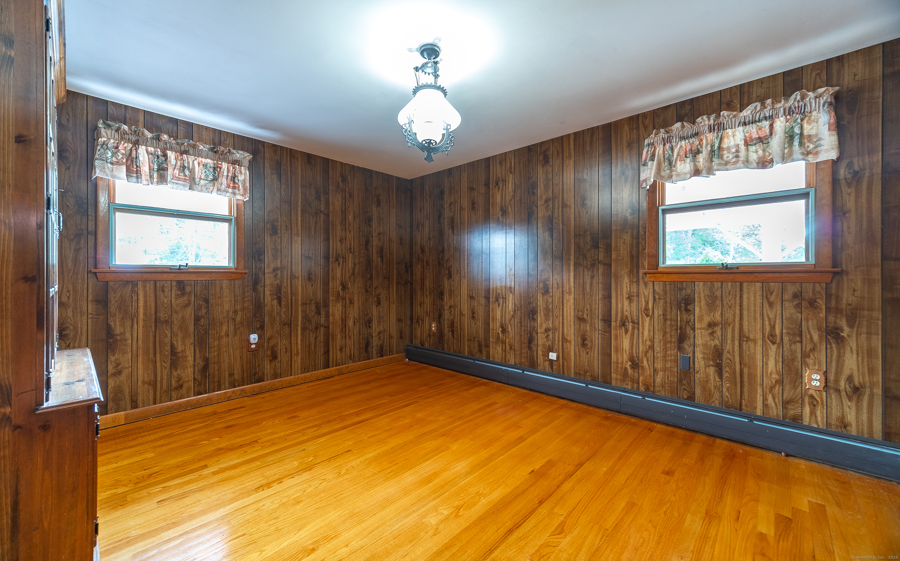 28 Cemetery Road Willington CT 06279