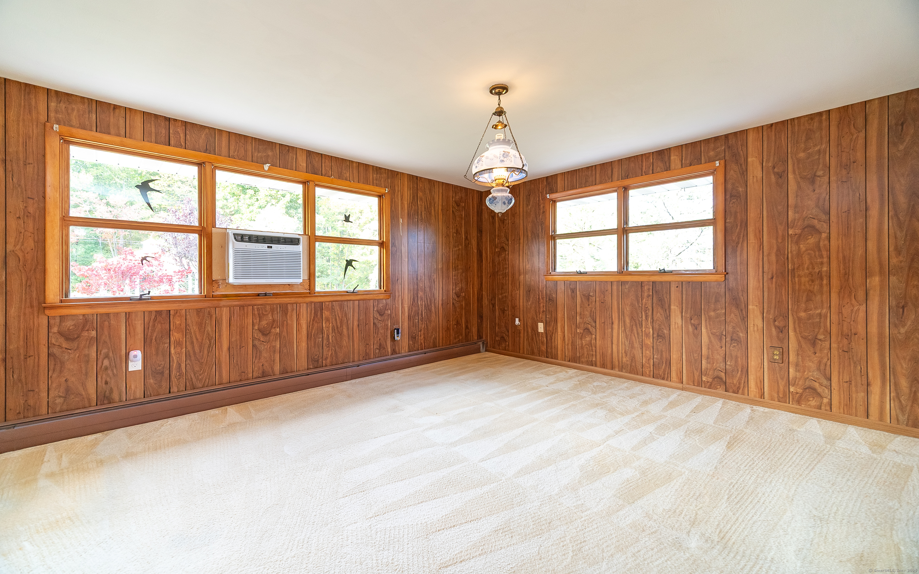 28 Cemetery Road Willington CT 06279