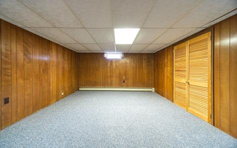 28 Cemetery Road Willington CT 06279