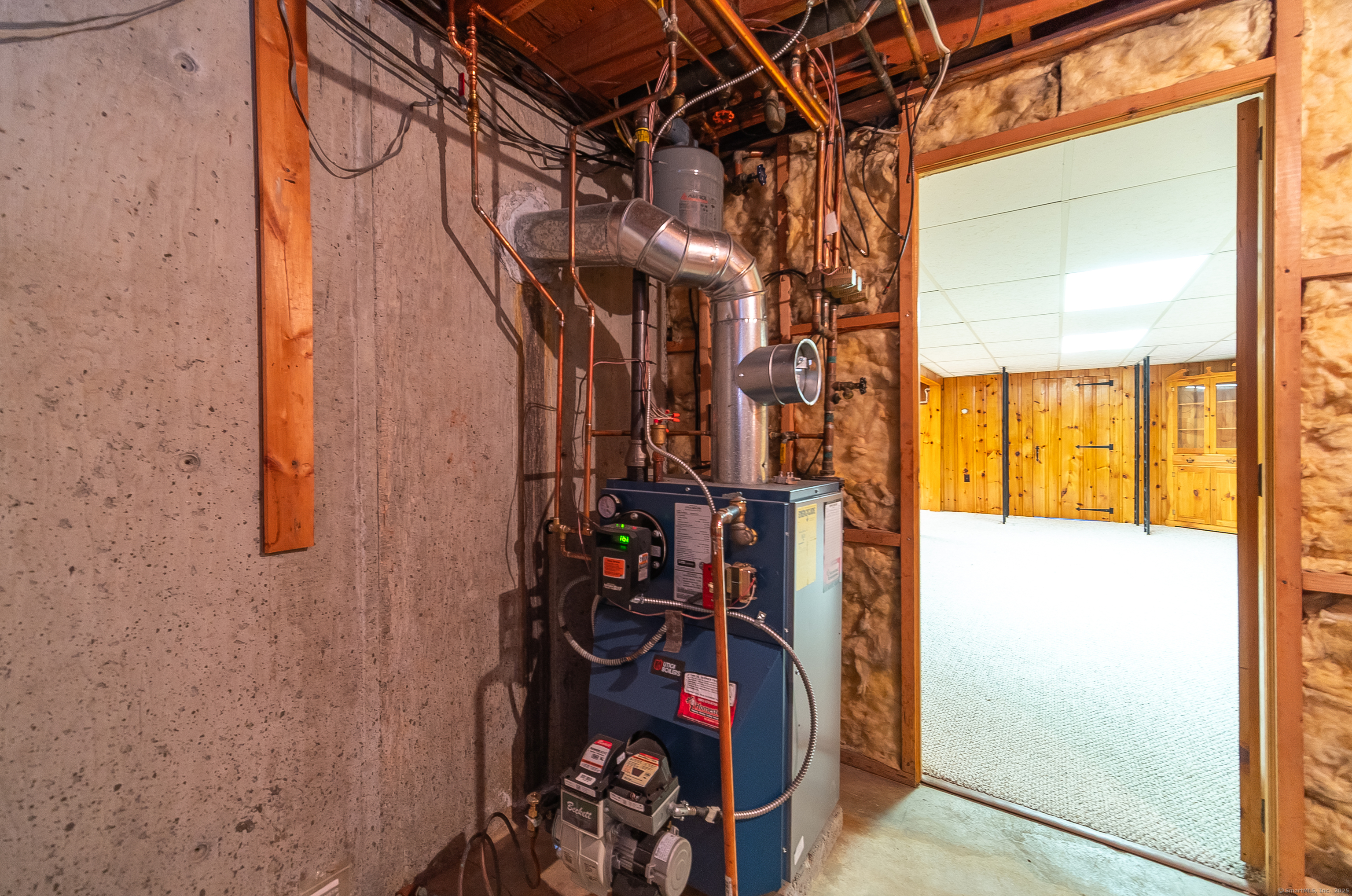 28 Cemetery Road Willington CT 06279