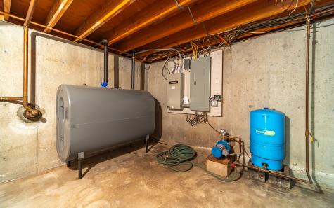 28 Cemetery Road Willington CT 06279