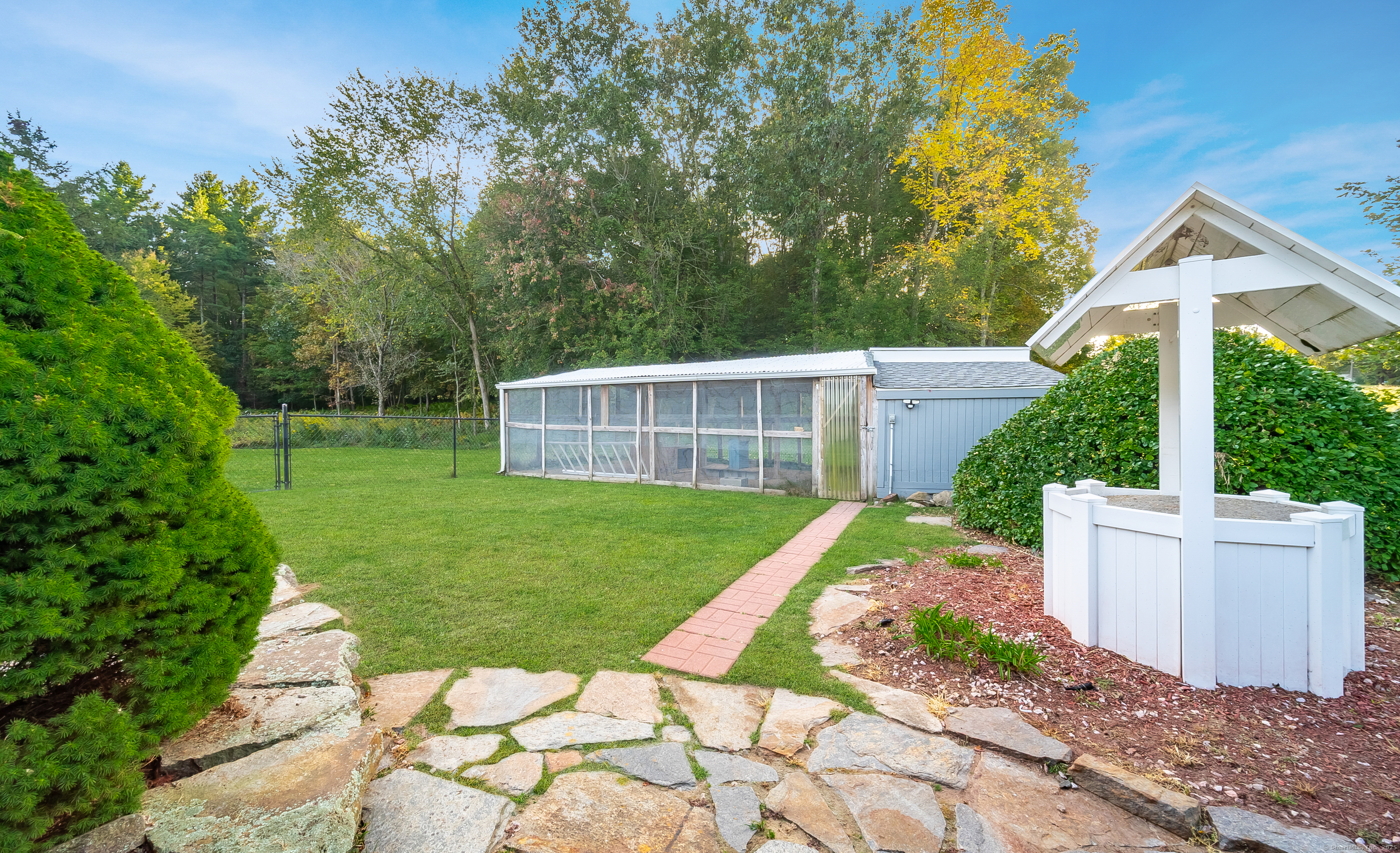 28 Cemetery Road Willington CT 06279