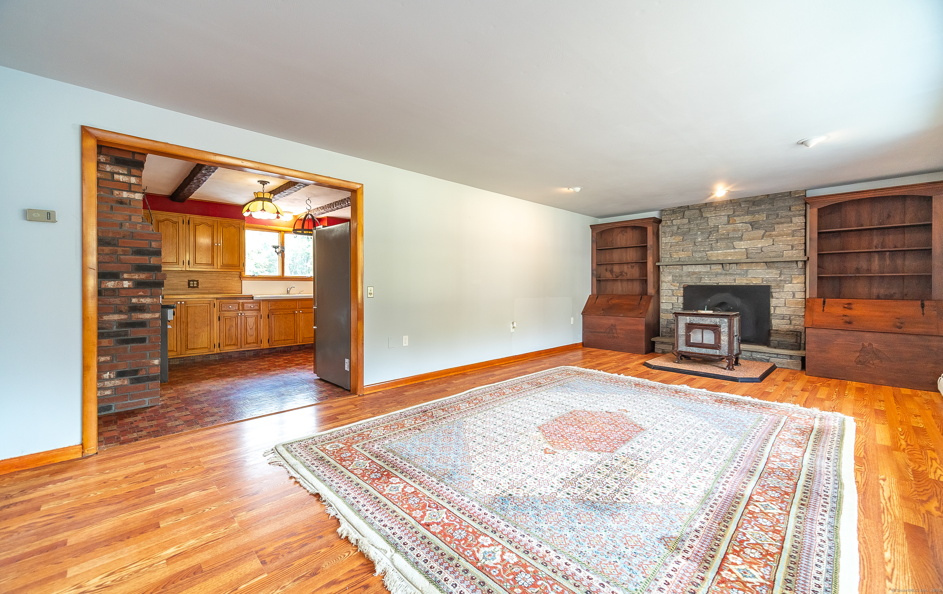 28 Cemetery Road Willington CT 06279