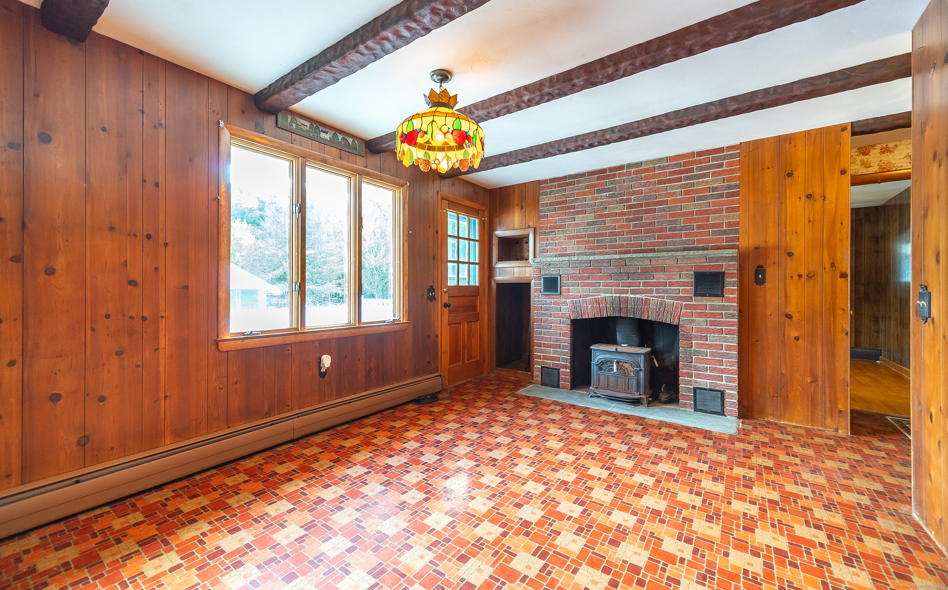 28 Cemetery Road Willington CT 06279