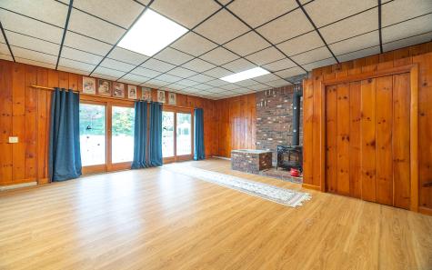 28 Cemetery Road Willington CT 06279