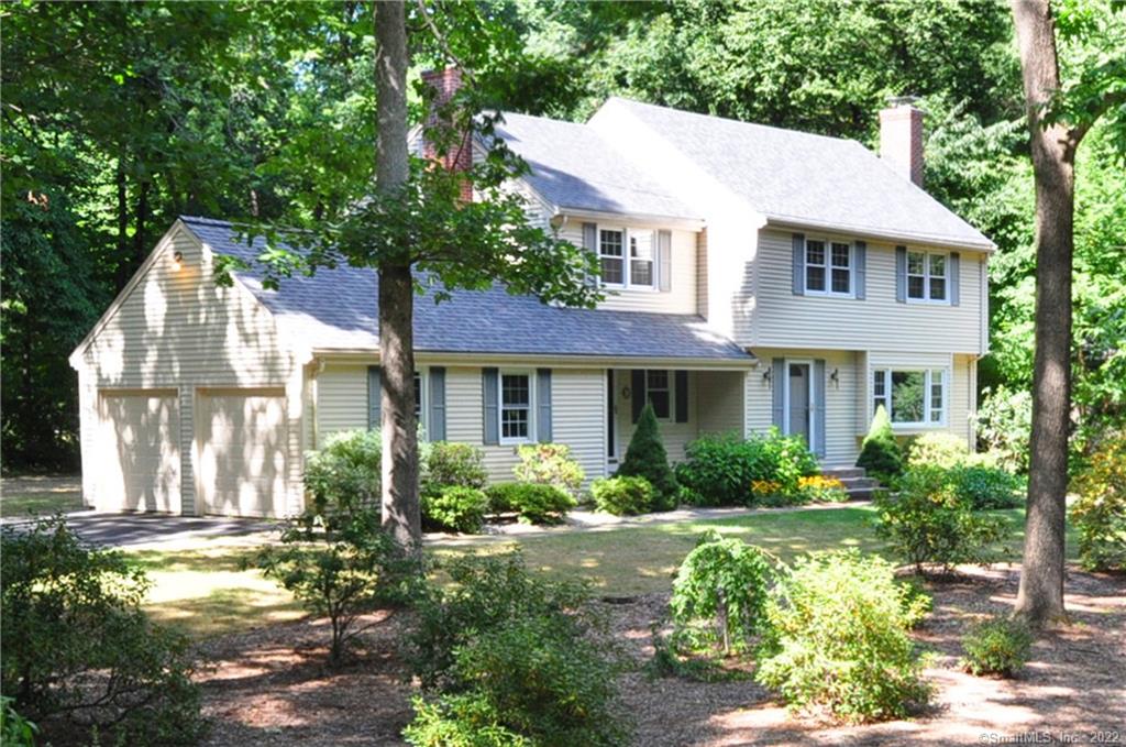8 Cardinal Road Simsbury CT 06070