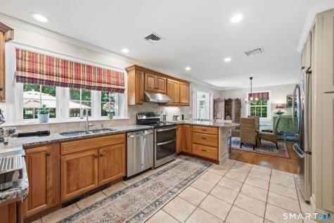 52 Stone Ridge Mansfield CT 06250