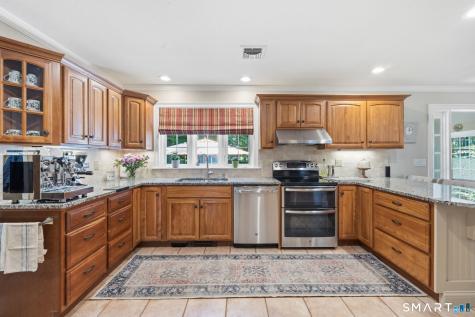 52 Stone Ridge Mansfield CT 06250