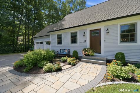 52 Stone Ridge Mansfield CT 06250