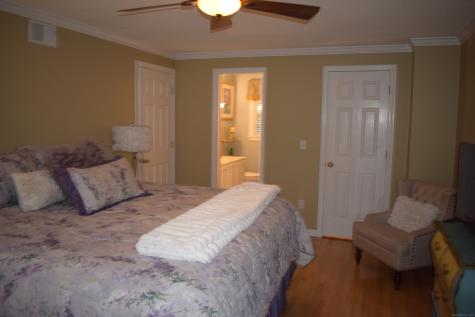 4 Tanglewood Drive Avon CT 06001