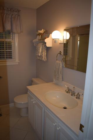 4 Tanglewood Drive Avon CT 06001