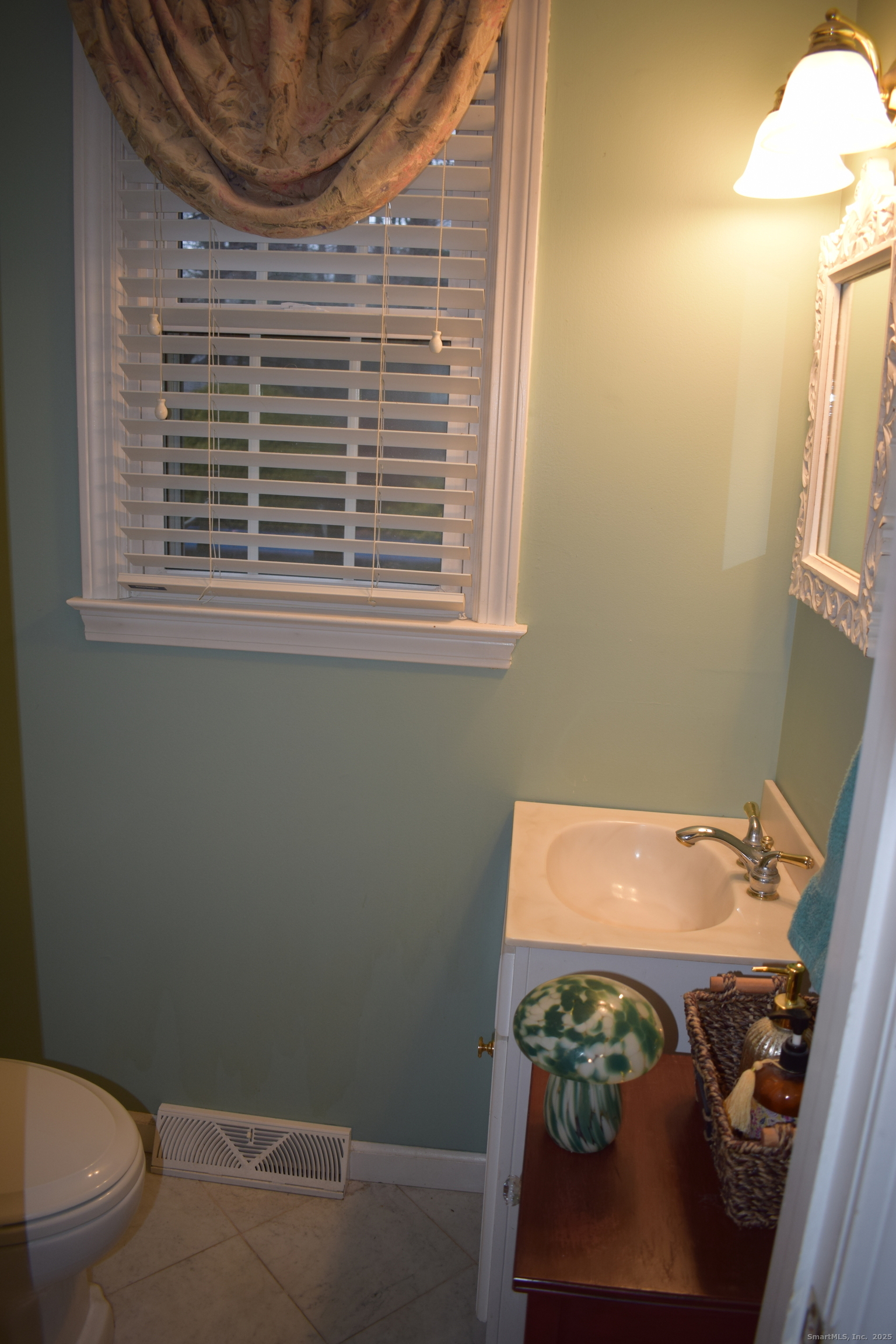 4 Tanglewood Drive Avon CT 06001