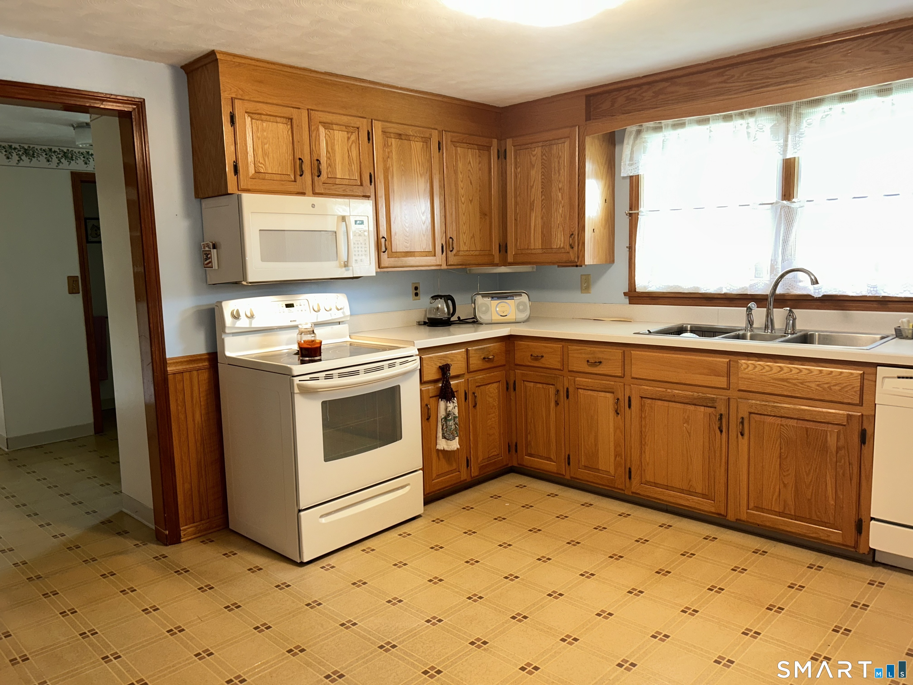 1 Hillcrest Road Enfield CT 06082