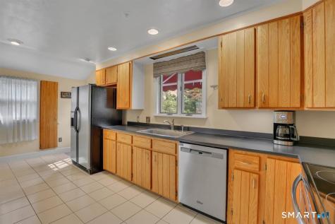 711 Ridge Road Middletown CT 06457