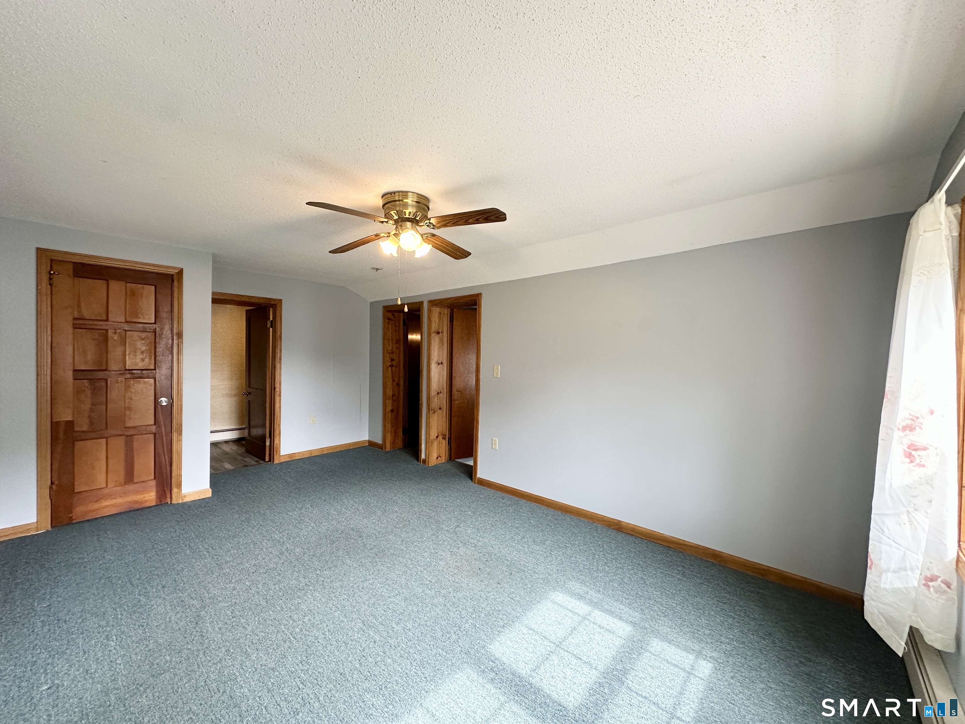 1 Edith Street Windsor Locks CT 06096