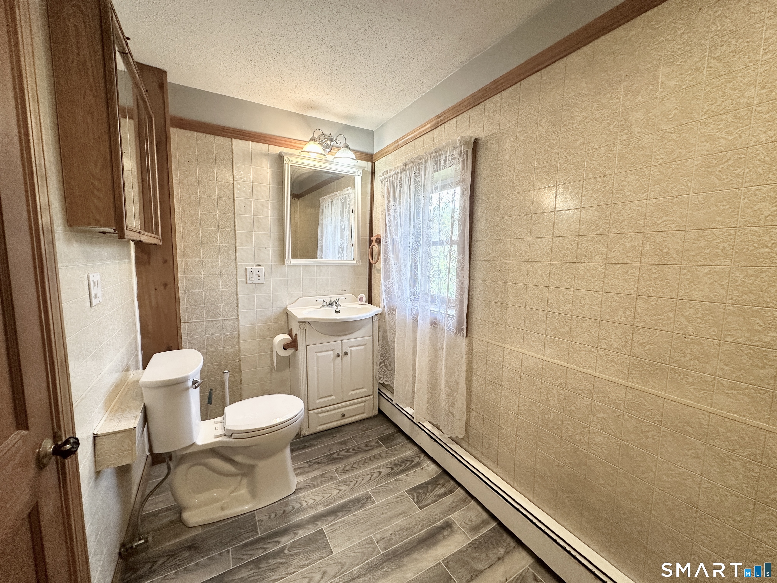 1 Edith Street Windsor Locks CT 06096