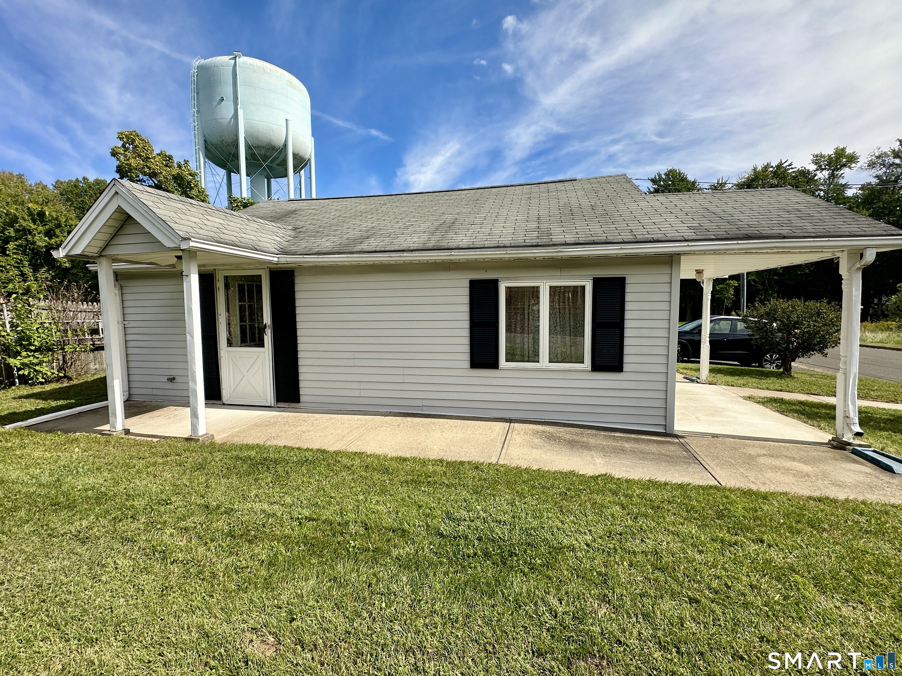 1 Edith Street Windsor Locks CT 06096