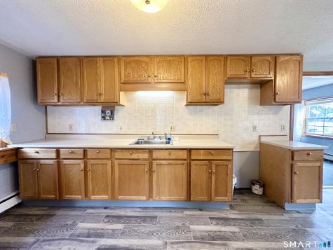 1 Edith Street Windsor Locks CT 06096