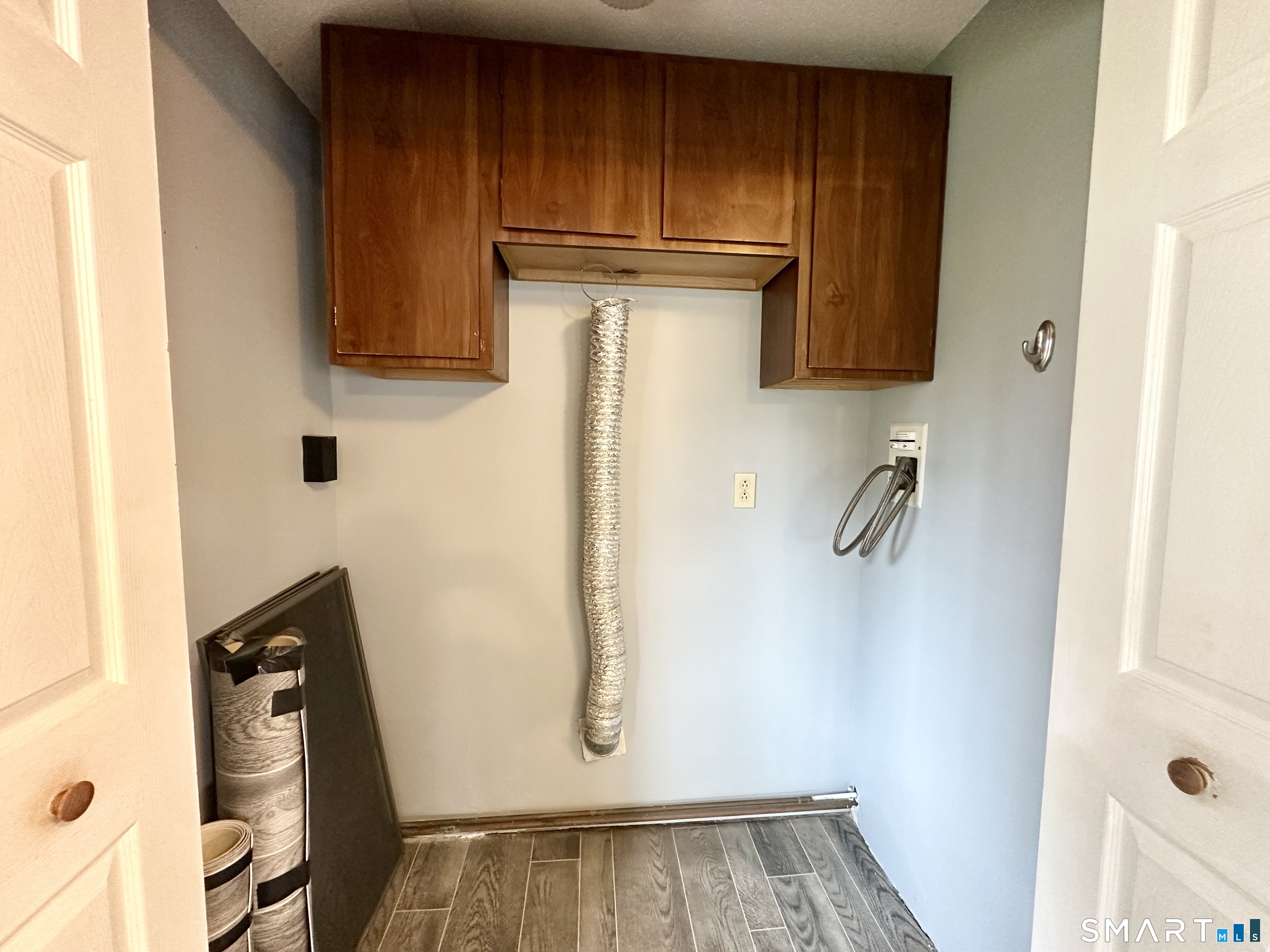 1 Edith Street Windsor Locks CT 06096