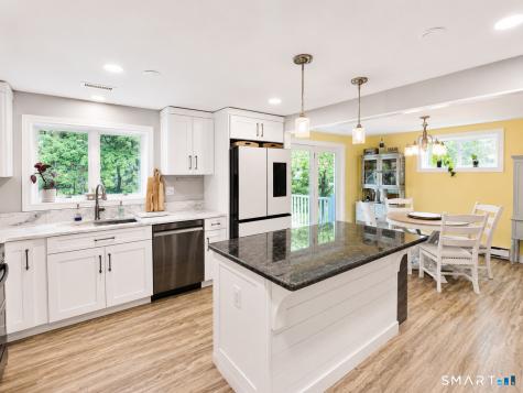 126 Rope Ferry Road Waterford CT 06385