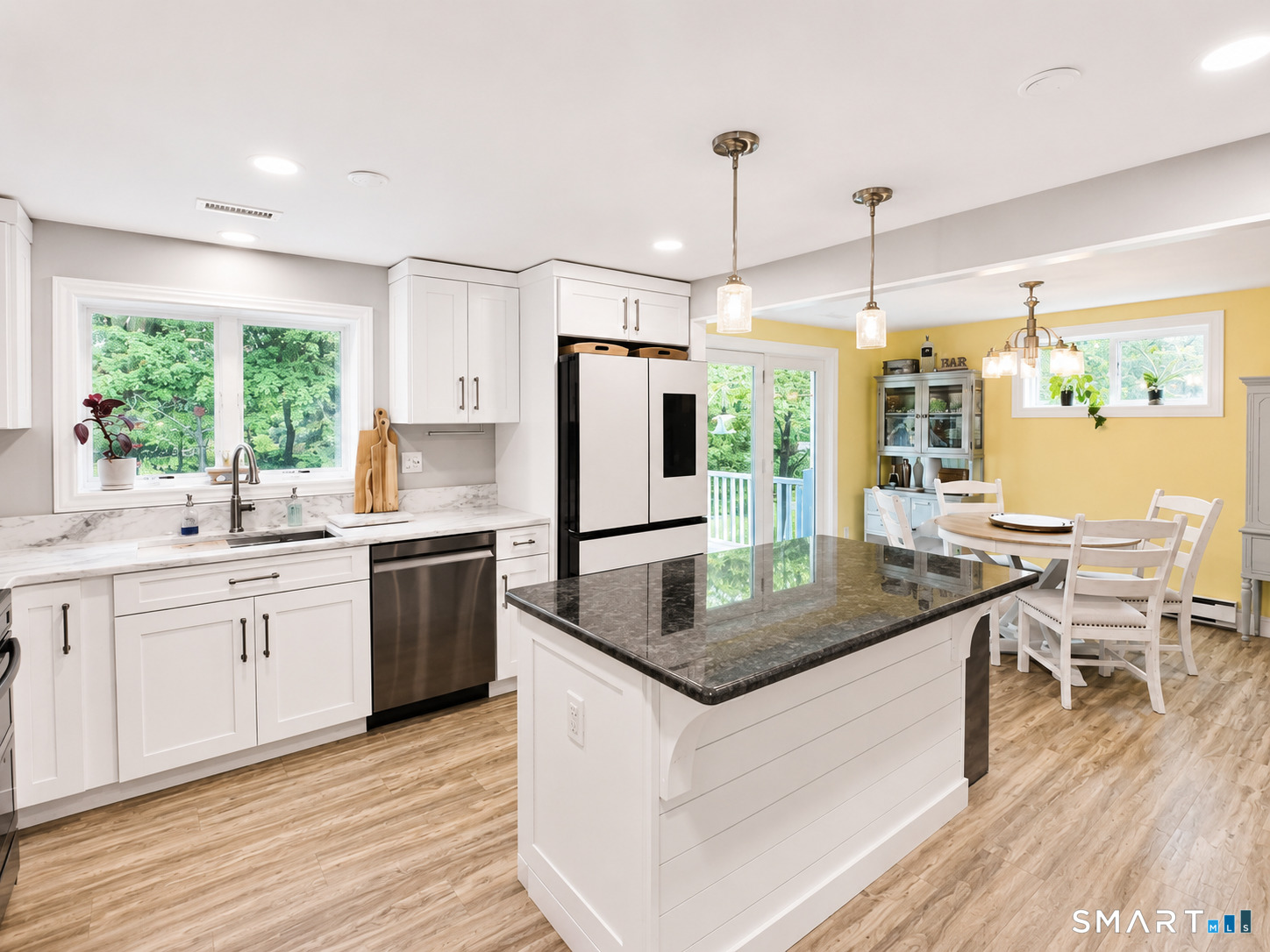 126 Rope Ferry Road Waterford CT 06385