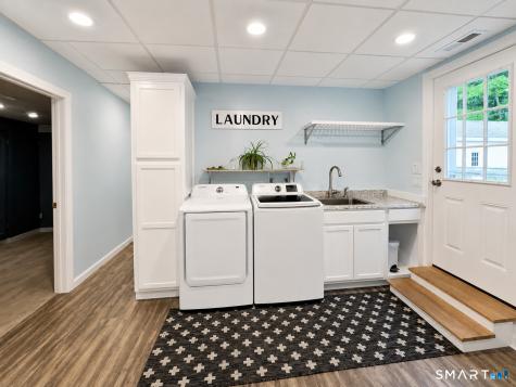 126 Rope Ferry Road Waterford CT 06385