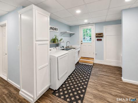 126 Rope Ferry Road Waterford CT 06385