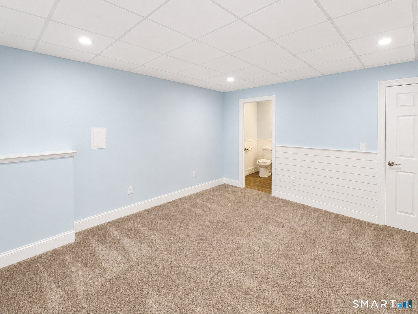126 Rope Ferry Road Waterford CT 06385