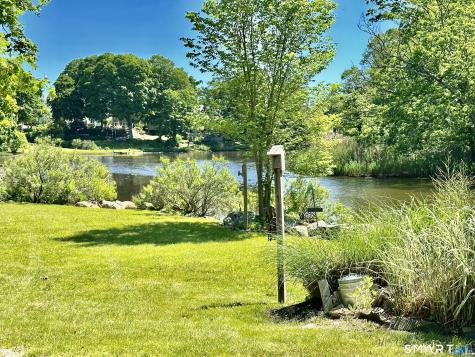 126 Rope Ferry Road Waterford CT 06385