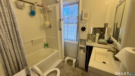 7 Quinebaug Road Norwich CT 06360