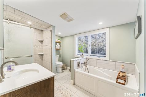 5 Hampton Road New Fairfield CT 06812