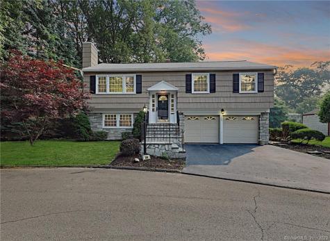 386 Sigwin Drive Fairfield CT 06824