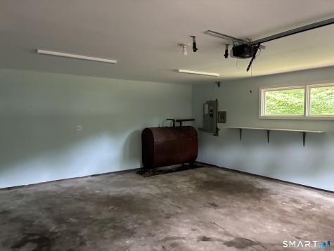 89 Hogs Back Road Oxford CT 06478