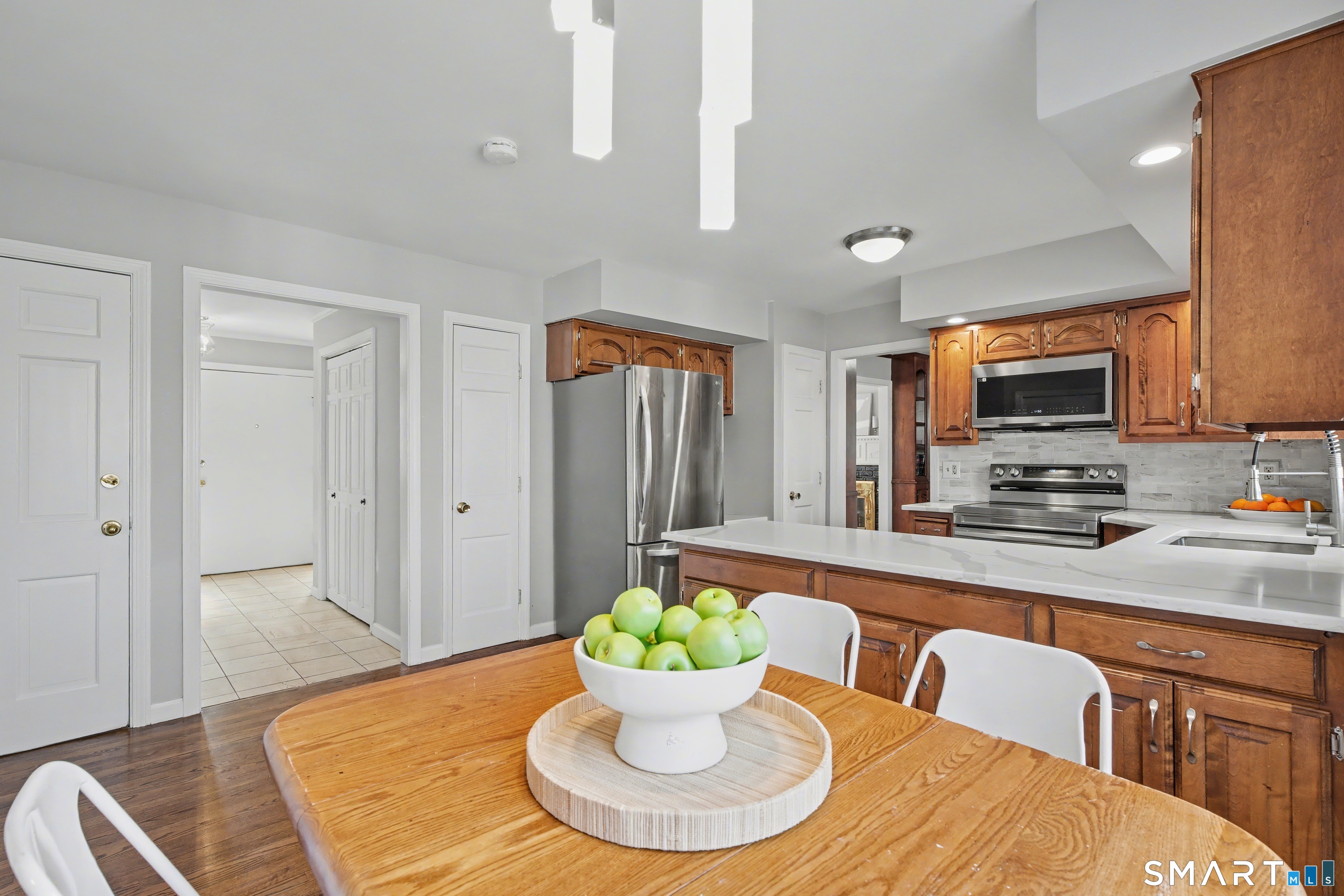 37 Lovers Lane Madison CT 06443