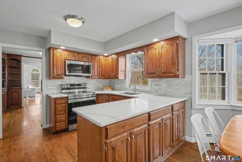 37 Lovers Lane Madison CT 06443