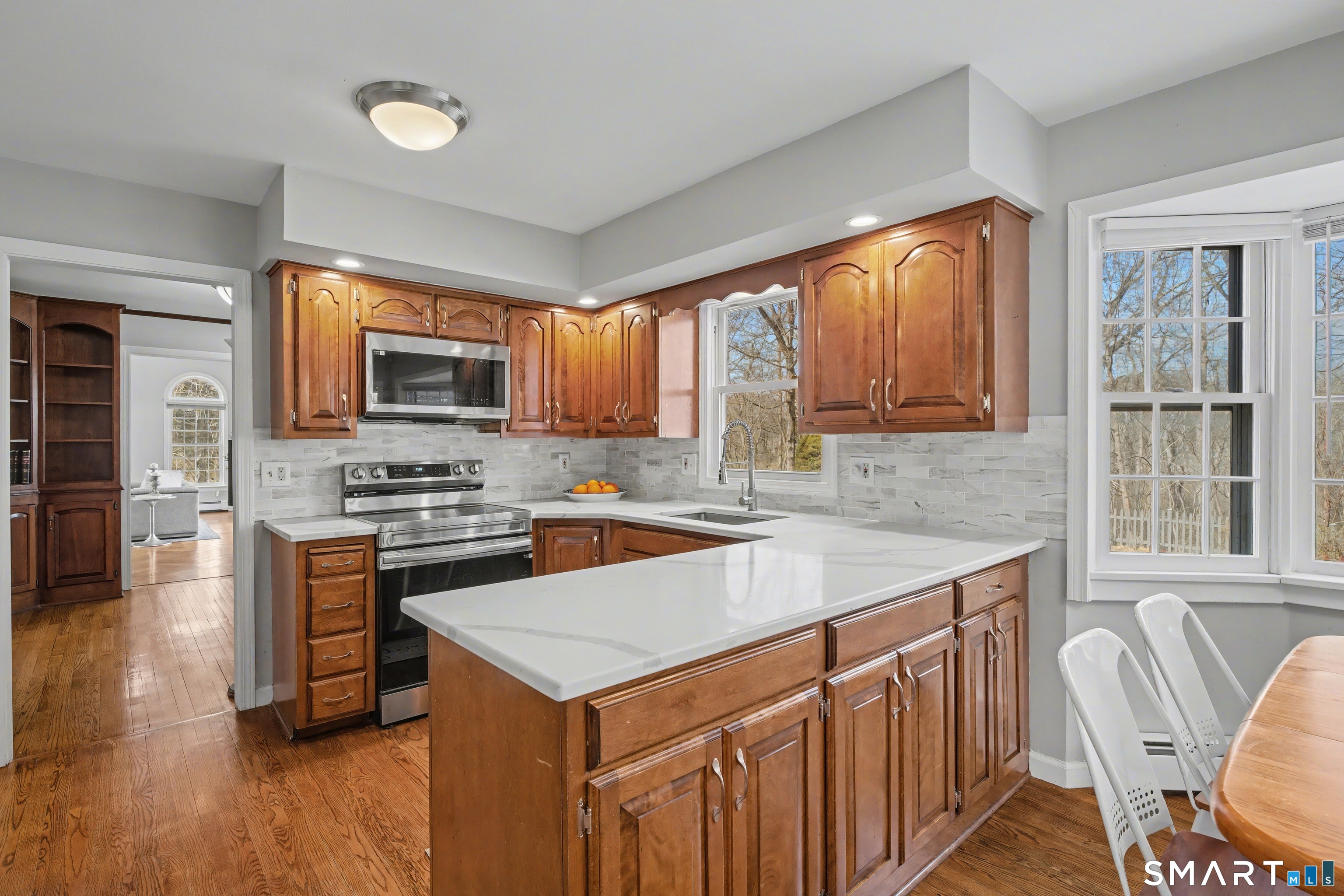 37 Lovers Lane Madison CT 06443