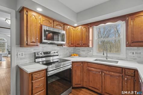 37 Lovers Lane Madison CT 06443