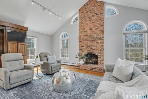 37 Lovers Lane Madison CT 06443