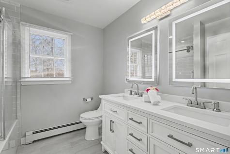 37 Lovers Lane Madison CT 06443