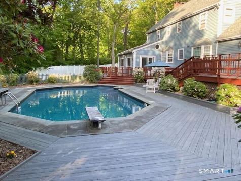 37 Lovers Lane Madison CT 06443
