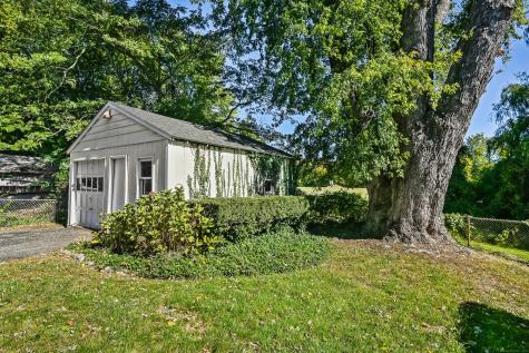 34 Lakeview Drive Norwalk CT 06850