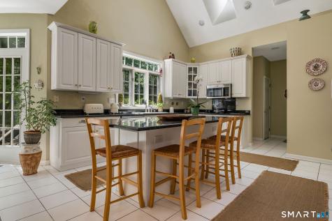77 Silo Hill Madison CT 06443