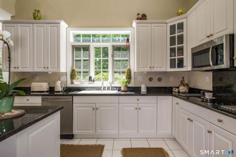 77 Silo Hill Madison CT 06443