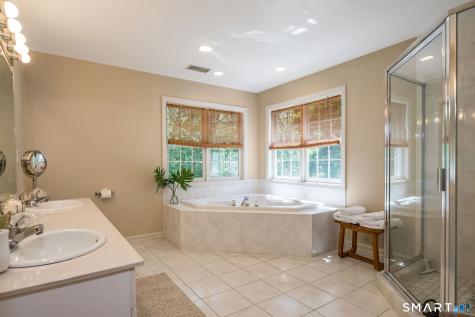 77 Silo Hill Madison CT 06443