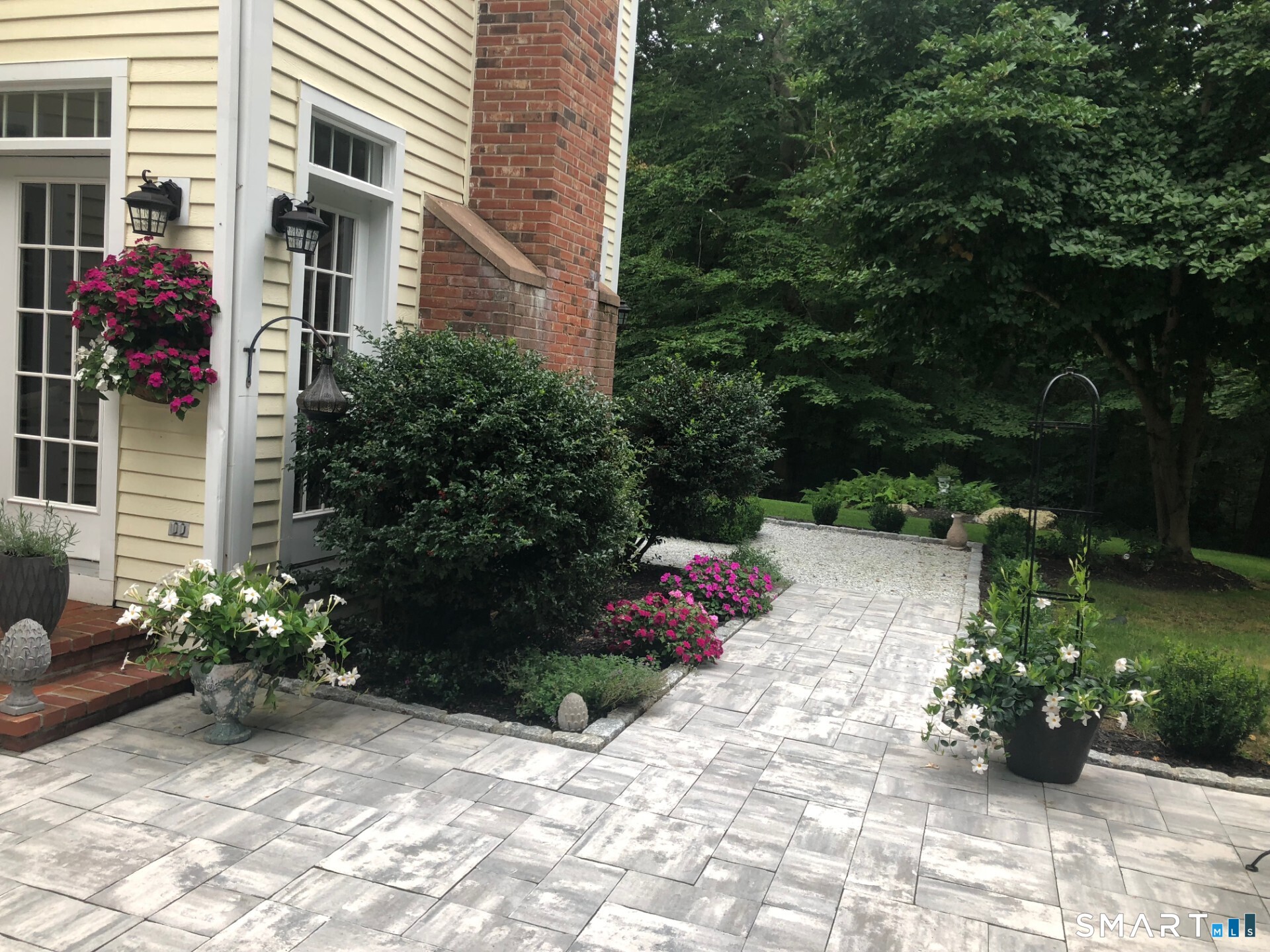 77 Silo Hill Madison CT 06443