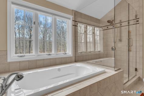 21 Running Brook Drive Killingworth CT 06419