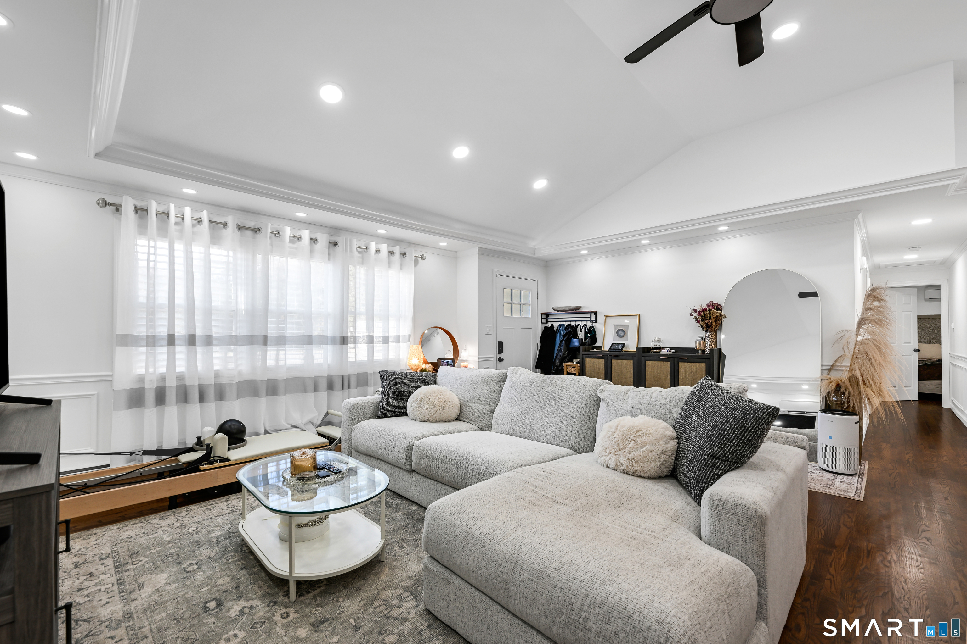6 Manor Court North Haven CT 06473