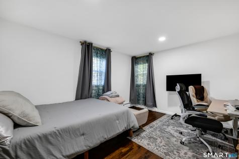 6 Manor Court North Haven CT 06473