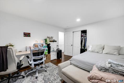 6 Manor Court North Haven CT 06473